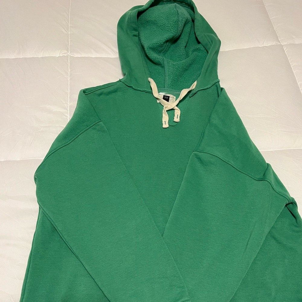 Universal Thread Hoodie, Medium